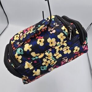 Lug Bags Lug Trolley Lined Floral Zipper Travel Cosmetic Case with Handle